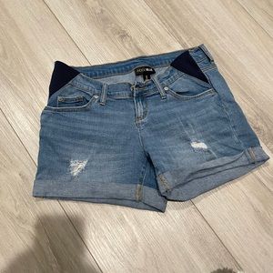 Maternity shorts